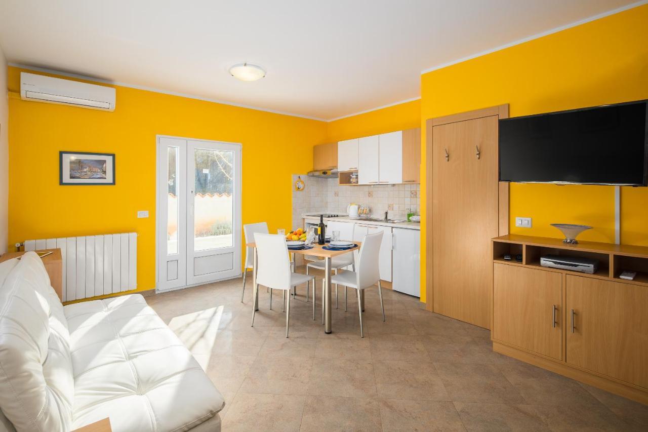 Apartment Gloria Premium Πόρετς Εξωτερικό φωτογραφία