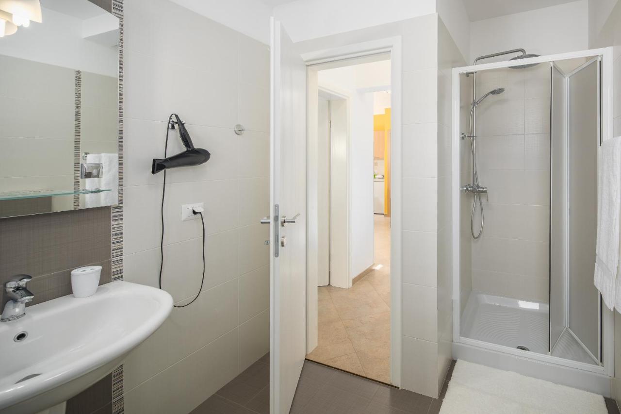 Apartment Gloria Premium Πόρετς Εξωτερικό φωτογραφία