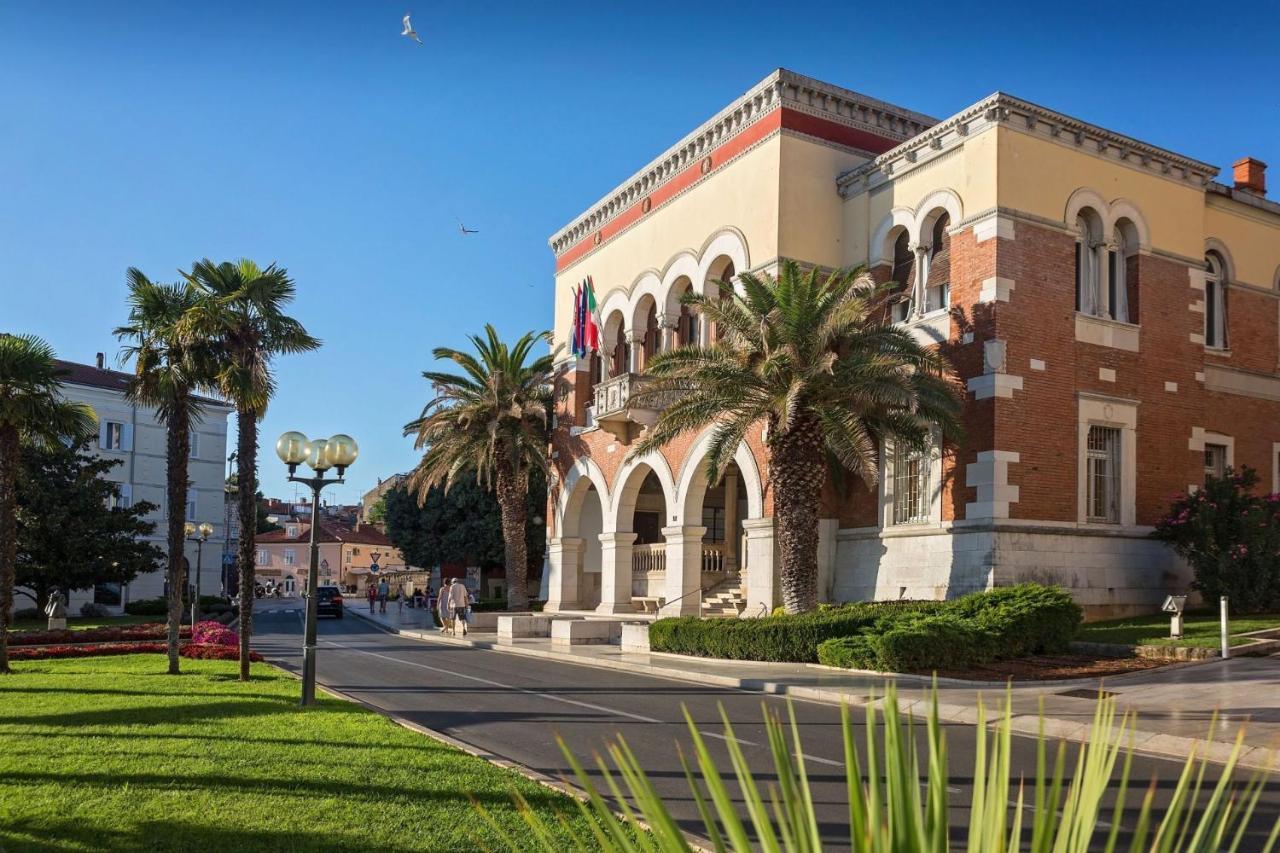 Apartment Gloria Premium Πόρετς Εξωτερικό φωτογραφία