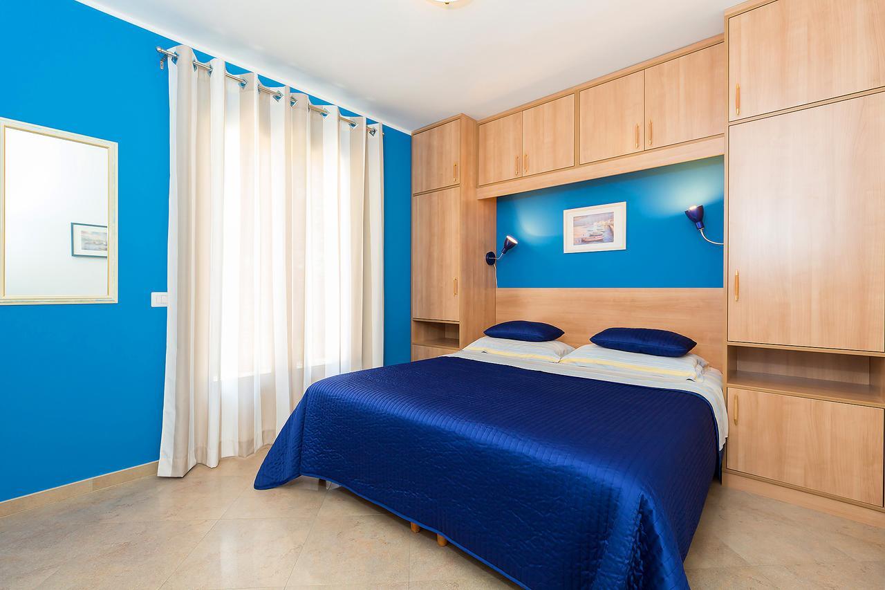 Apartment Gloria Premium Πόρετς Εξωτερικό φωτογραφία
