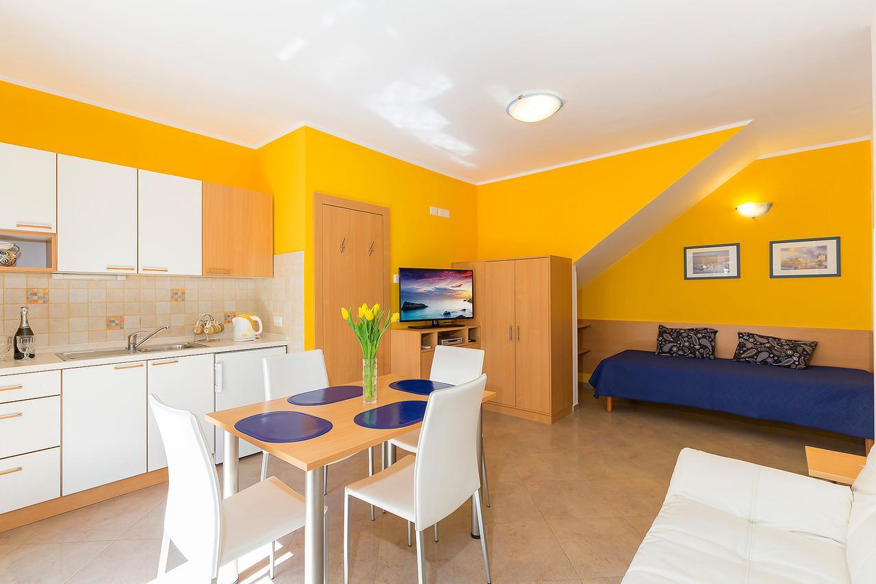 Apartment Gloria Premium Πόρετς Εξωτερικό φωτογραφία